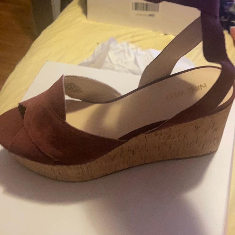 Size 12 new plum new in the box Nine West wedge shoes